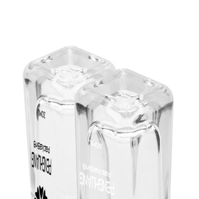 흰색 스포이드가 있는 50ml 혈청 유리병